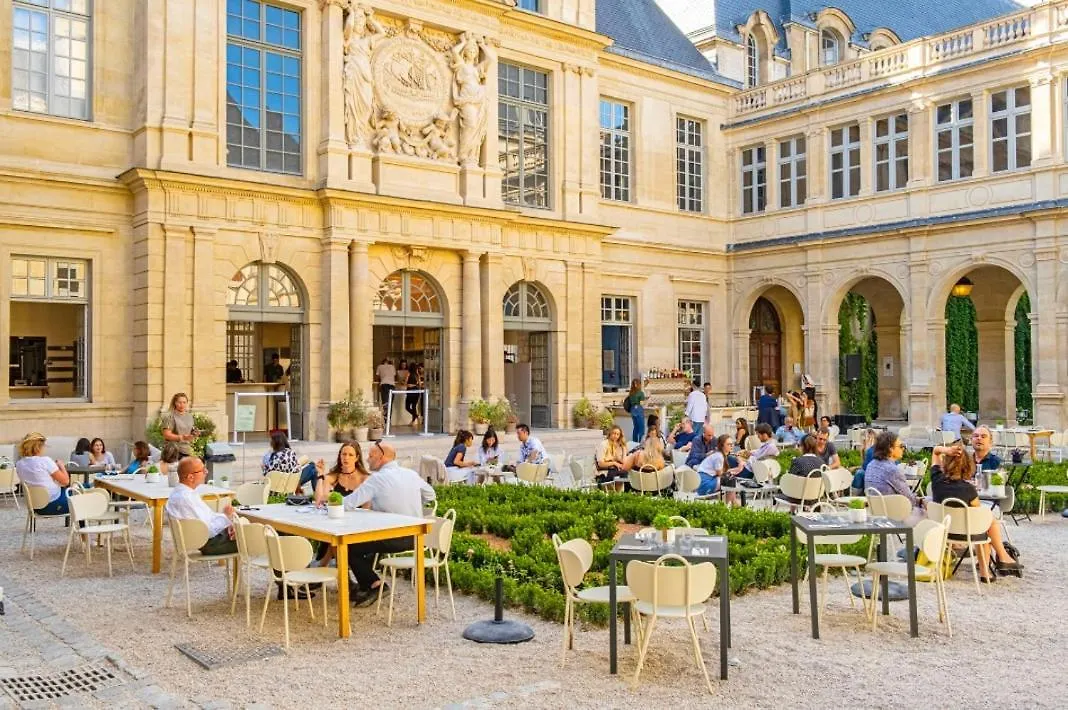 Luxury Apartment In Prestigious Le Marais - Top Location Parigi