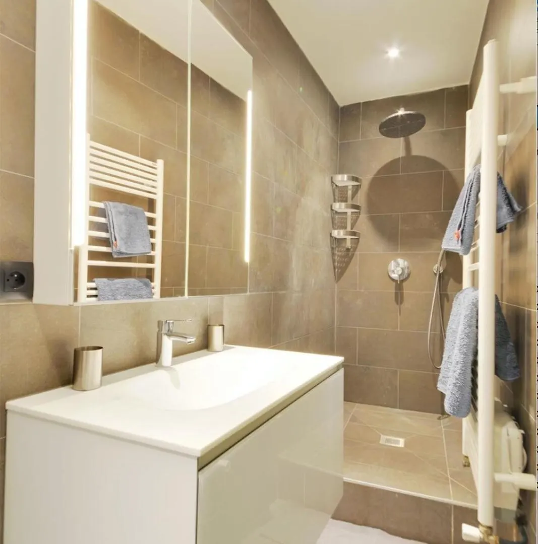 Luxury Apartment In Prestigious Le Marais - Top Location Parigi Francia
