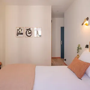 Hotel Tinah Paris, Aboukir, Paryż