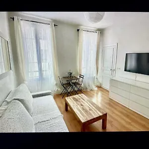 Apartment Cute One Bedroom In Le Marais, Paris